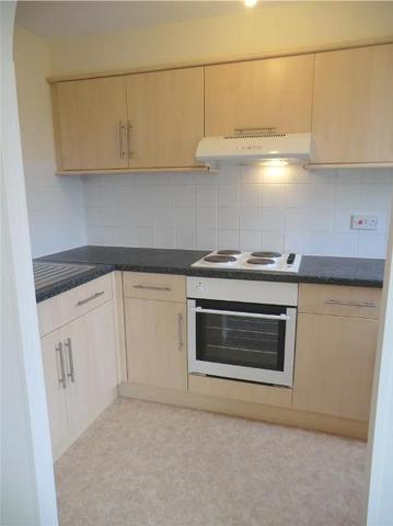  Image of 1 bedroom Apartment to rent in Pine Tree Glen Westbourne Bournemouth BH4 at Homewaye House 10 Pine Tree Glen Bournemouth, BH4 9ES