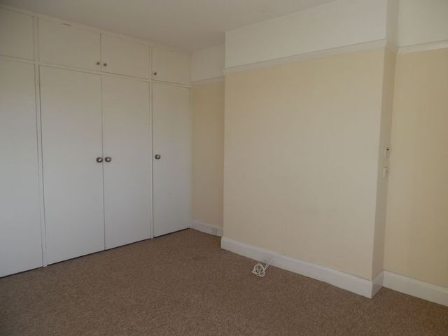  Image of 3 bedroom Semi-Detached house to rent in Hopton Gardens New Malden KT3 at Hopton Gardens  New Malden, KT3 6PG