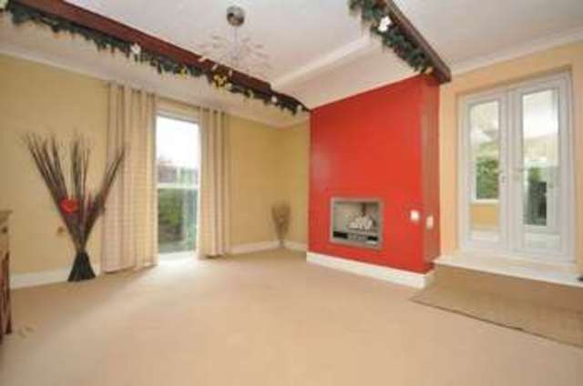  Image of 4 bedroom Detached house to rent in Horbury Road Wakefield WF2 at Horbury Road  Wakefield, WF2 8RE