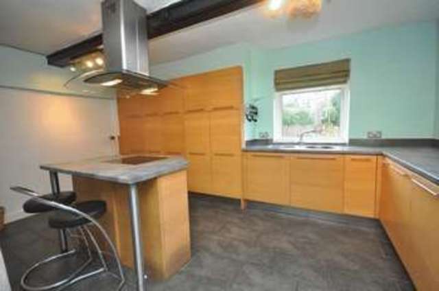  Image of 4 bedroom Detached house to rent in Horbury Road Wakefield WF2 at Horbury Road  Wakefield, WF2 8RE