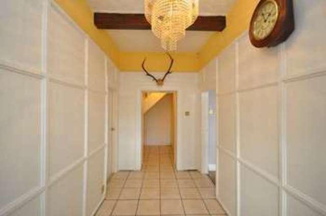  Image of 4 bedroom Detached house to rent in Horbury Road Wakefield WF2 at Horbury Road  Wakefield, WF2 8RE