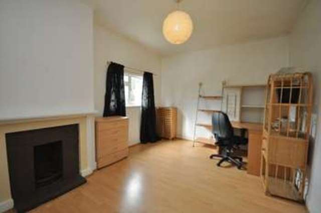  Image of 4 bedroom Detached house to rent in Horbury Road Wakefield WF2 at Horbury Road  Wakefield, WF2 8RE