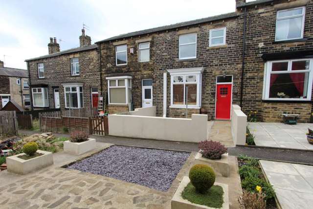  Image of 3 bedroom Terraced house for sale in Howard Park Gomersal Cleckheaton BD19 at Howard Park  Cleckheaton, BD19 3SF
