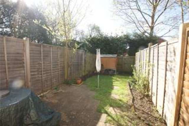  Image of 2 bedroom End of Terrace to rent in Hungerford Close Sandhurst GU47 at Sandhurst Berkshire Sandhurst, GU47 9RY