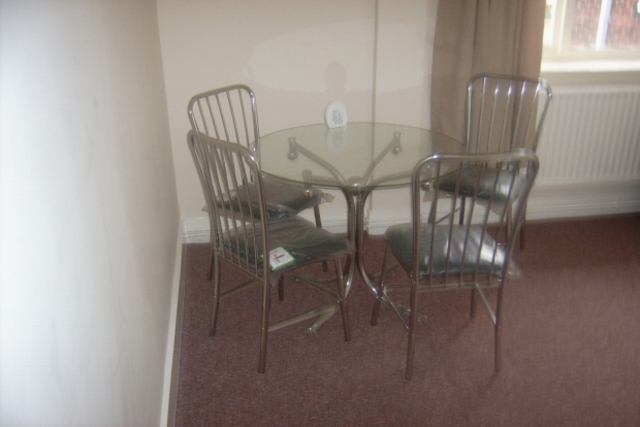  Image of 3 bedroom Apartment to rent in Hunmanby Avenue Hulme Manchester M15 at HUNMANBY AVENUE HULME M15 5FE MANCHESTER M15 5FE, M15 5FE