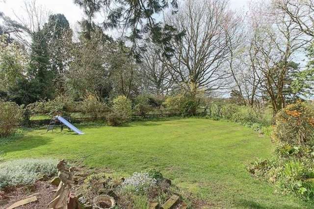  Image of 4 bedroom Detached house for sale in Walnut Lane Finstall Bromsgrove B60 at Finstall Park Walnut Lane Bromsgrove, B60 3BU