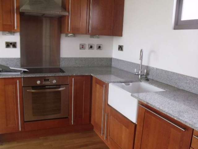  Image of 2 bedroom Apartment to rent in Isaac Way Manchester M4 at Isaac Way Ancoats Manchester, M4 7EE