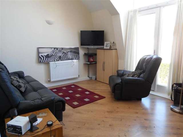  Image of 1 bedroom Apartment for sale in John Day Close Coxheath Maidstone ME17 at Coxheath Maidstone Maidstone, ME17 4GU