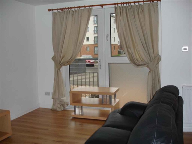  Image of 2 bedroom Flat to rent in Kaims Terrace Livingston EH54 at Livingston West Lothian West Lothian, EH54 7EX
