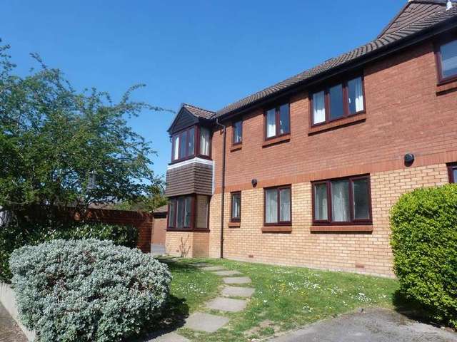  Image of 2 bedroom Flat for sale in Keats Close Colliers Wood London SW19 at Keats Close  London, SW19 1TU