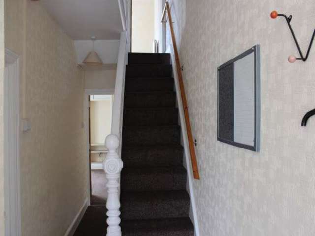  Image of 4 bedroom Detached house to rent in Kensington Road Weston-super-Mare BS23 at Weston-super-Mare North Somerset Weston-super-Mare, BS23 3QR