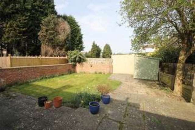  Image of 4 bedroom Semi-Detached house for sale in Lovelace Drive Kidlington OX5 at Lovelace Drive KIDLINGTON Oxon, OX5 2LY