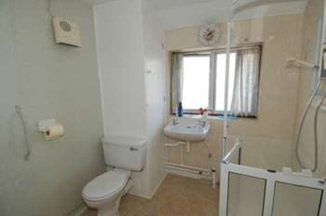  Image of 3 bedroom Semi-Detached house for sale in South Avenue Kidlington OX5 at South Avenue  Kidlington, OX5 1DG