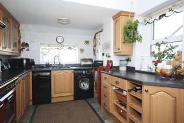  Image of 3 bedroom Terraced house for sale in Kilmersdon Road Haydon Radstock BA3 at Kilmersdon Road  Radstock, BA3 3QR