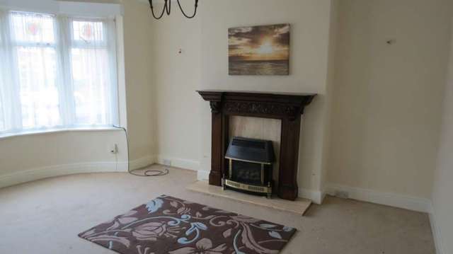  Image of 3 bedroom Semi-Detached house to rent in Knowsley Avenue Blackpool FY3 at Knowsley Avenue  Blackpool, FY3 9HP