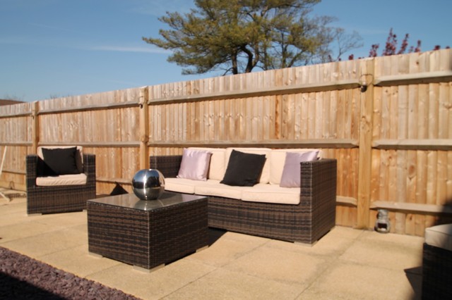  Image of 3 bedroom End of Terrace to rent in Ladbroke Road Redhill RH1 at Redhill, RH1 1JX