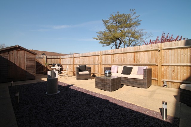  Image of 3 bedroom End of Terrace to rent in Ladbroke Road Redhill RH1 at Redhill, RH1 1JX