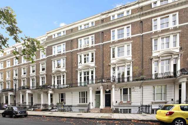  Image of 1 bedroom Ground Flat for sale in Ladbroke Square London W11 at Ladbroke Square  London, W11 3NA
