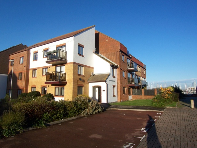  Image of 1 bedroom Flat to rent in Horse Sands Close Southsea PO4 at Langstone Marina Heights Horse Sands Close Southsea, PO4 9UF