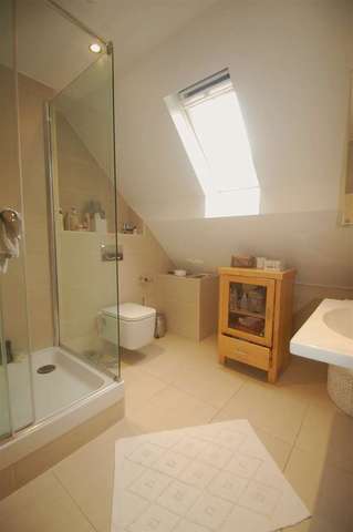  Image of 5 bedroom Terraced house to rent in Lansdowne Close London SW20 at Cottenham Park, SW20 8AS