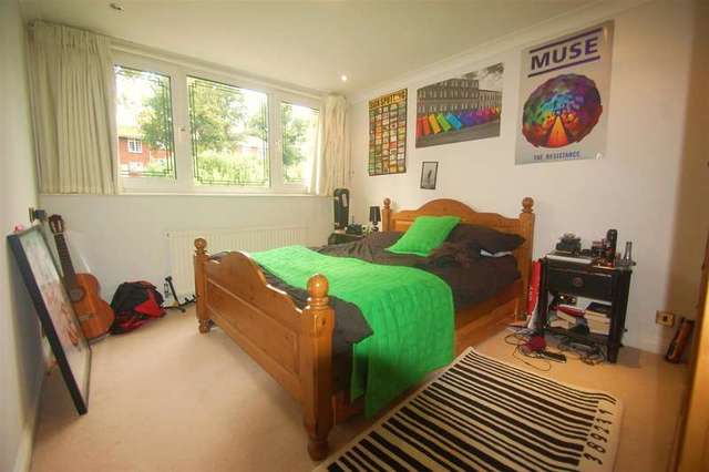  Image of 5 bedroom Terraced house to rent in Lansdowne Close London SW20 at Cottenham Park, SW20 8AS
