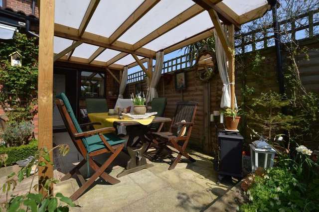  Image of 3 bedroom Semi-Detached house for sale in Larchside Close Spencers Wood Reading RG7 at Spencers Wood  Reading, RG7 1DS