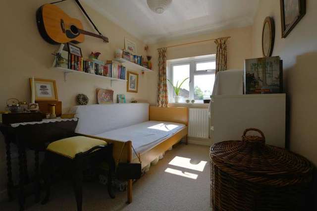  Image of 3 bedroom Semi-Detached house for sale in Larchside Close Spencers Wood Reading RG7 at Spencers Wood  Reading, RG7 1DS