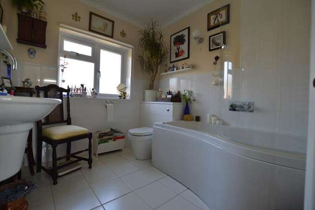  Image of 3 bedroom Semi-Detached house for sale in Larchside Close Spencers Wood Reading RG7 at Spencers Wood  Reading, RG7 1DS