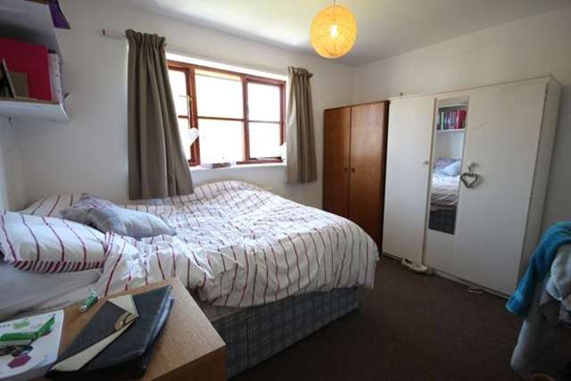  Image of 6 bedroom Detached house to rent in Turnpike Close Worcester WR2 at Turnpike Close St Johns Worcester, WR2 6AB