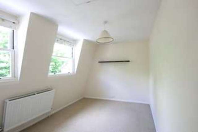  Image of 2 bedroom Flat to rent in Lauriston Road London E9 at London  Victoria Park, E9 7LH
