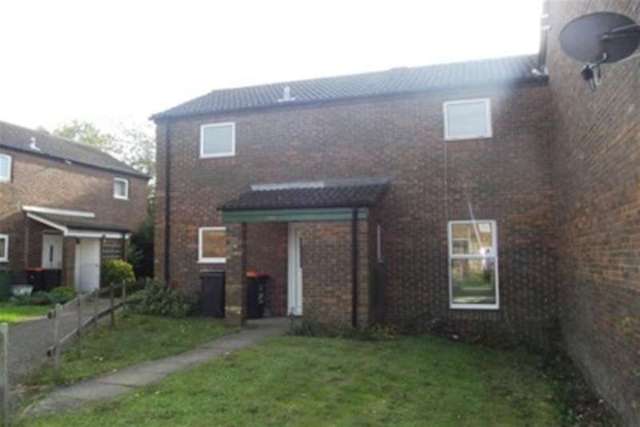  Image of 3 bedroom Detached house to rent in Meadow Way Leighton Buzzard LU7 at Leighton Buzzard, LU7 3XP