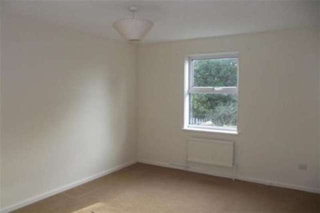  Image of 3 bedroom Detached house to rent in Meadow Way Leighton Buzzard LU7 at Leighton Buzzard, LU7 3XP