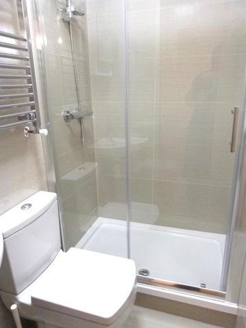  Image of Studio flat to rent in Leopold Road London N2 at EAST FINCHLEY  LONDON, N2 8BG