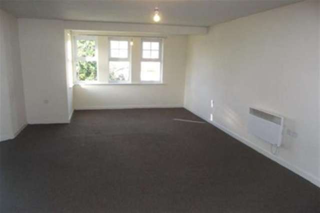  Image of 2 bedroom Flat to rent in Clough Close Middlesbrough TS5 at Middlesbrough, TS5 5DW