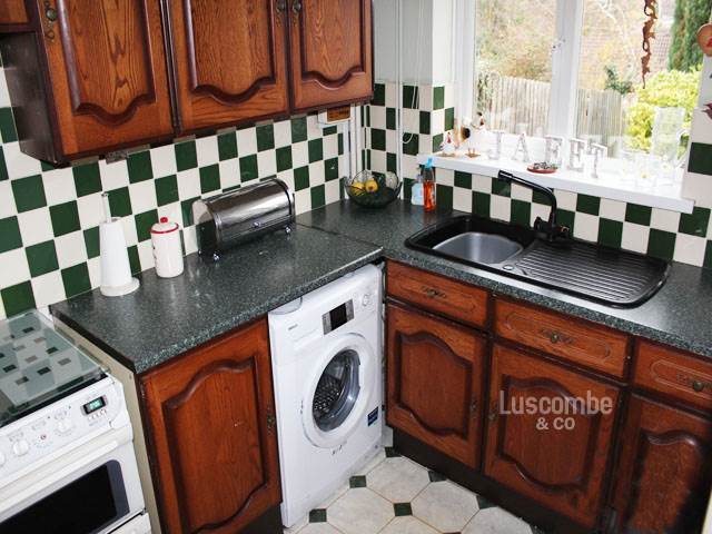  Image of 3 bedroom End of Terrace to rent in Llwyn Deri Close Bassaleg Newport NP10 at Newport  Newport, NP10 8JS