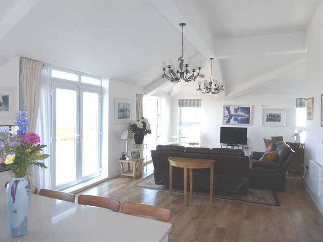  Image of 3 bedroom Penthouse for sale in Locks Common Road Porthcawl CF36 at Porthcawl  Porthcawl, CF36 3HU