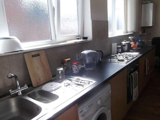  Image of 1 bedroom Apartment to rent in Lodge Road Southampton SO14 at Portswood Southampton Southampton, SO14 6RL
