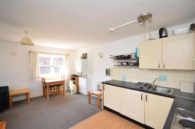  Image of 2 bedroom Apartment for sale in London Road Canterbury CT2 at Canterbury Kent Canterbury, CT2 8LU