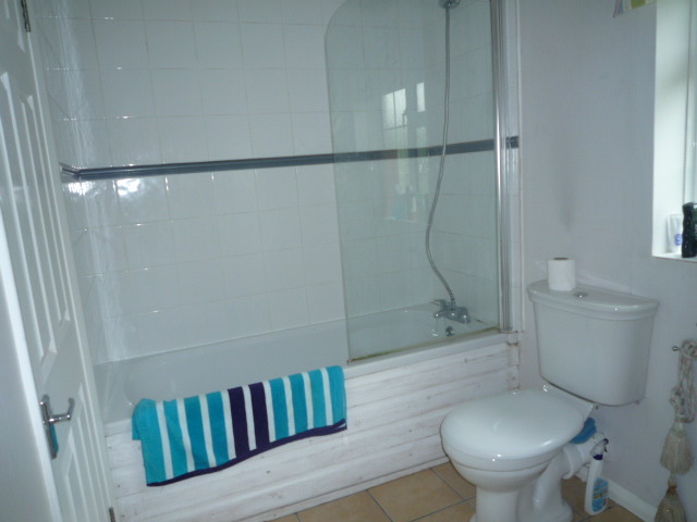  Image of 4 bedroom Detached house to rent in London Road Redhill RH1 at Redhill, RH1 2JQ