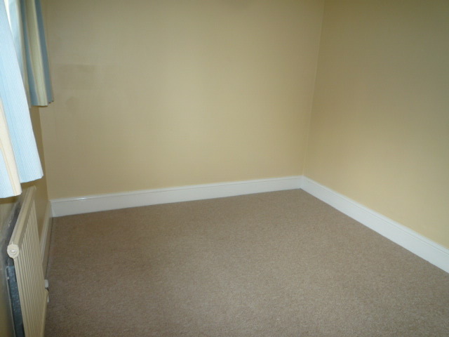  Image of 4 bedroom Detached house to rent in London Road Redhill RH1 at Redhill, RH1 2JQ