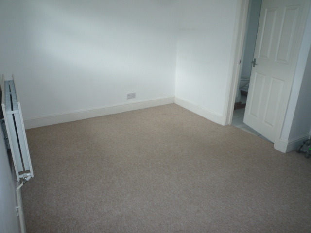  Image of 4 bedroom Detached house to rent in London Road Redhill RH1 at Redhill, RH1 2JQ