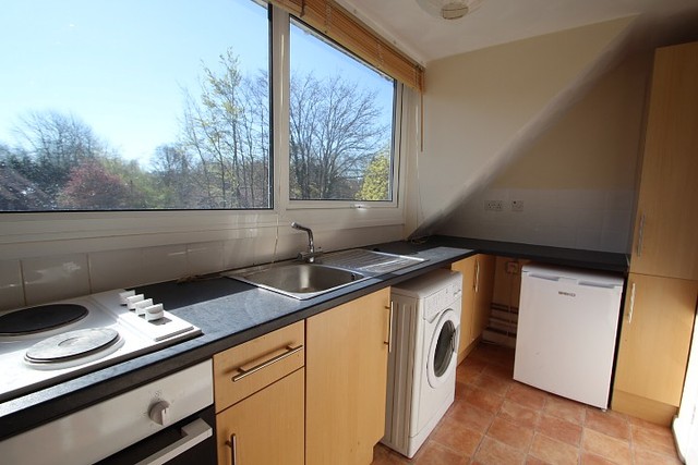  Image of 3 bedroom Apartment to rent in London Road Kings Worthy Winchester SO23 at London Road Kings Worthy Winchester, SO23 7QN