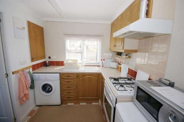  Image of 2 bedroom Bungalow for sale in London Tavern Caravan Site Linford Road Ringwood BH24 at Ringwood  Ringwood, BH24 1UA