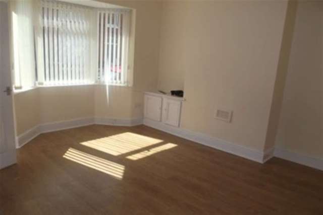  Image of 3 bedroom Detached house to rent in Long Lane Wavertree Liverpool L15 at Liverpool, L15 4HE