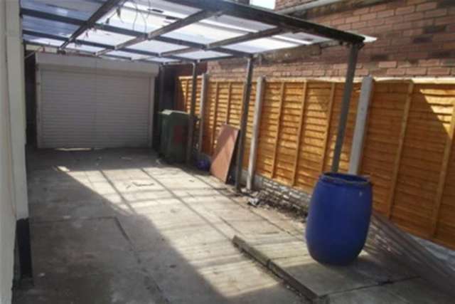  Image of 3 bedroom Detached house to rent in Long Lane Wavertree Liverpool L15 at Liverpool, L15 4HE