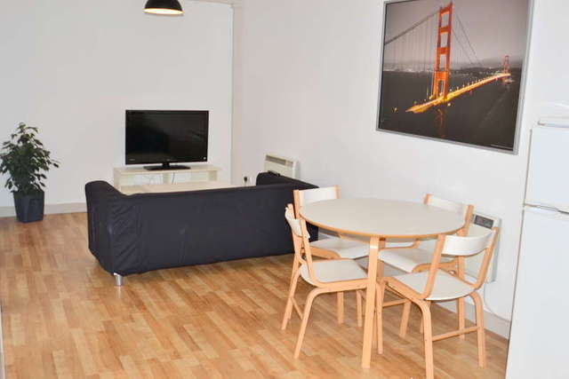  Image of 2 bedroom Flat to rent in Long Street London E2 at Shoreditch, E2 8HJ
