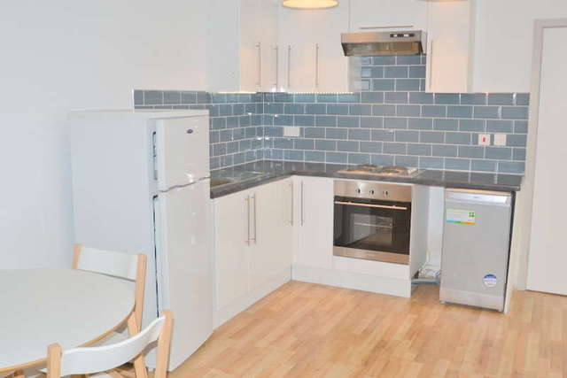  Image of 2 bedroom Flat to rent in Long Street London E2 at Shoreditch, E2 8HJ