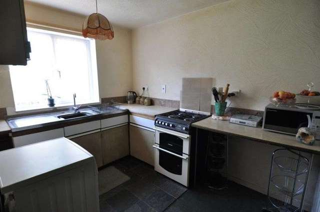  Image of 3 bedroom Terraced house for sale in Loxley Close Redditch B98 at Loxley Close Church Hill South Redditch, B98 9JJ