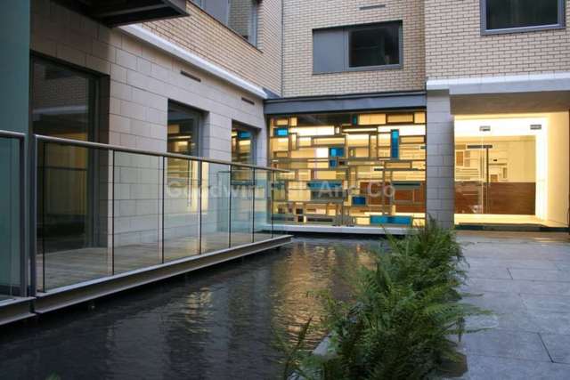  Image of Studio flat to rent in City Road East Manchester M15 at City Road East Southern Gateway Manchester, M15 4QL