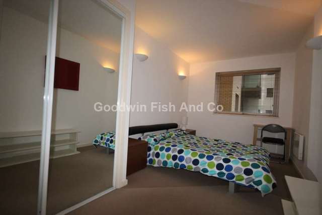  Image of 2 bedroom Apartment to rent in City Road East Manchester M15 at City Road East Southern Gateway Manchester, M15 4QN